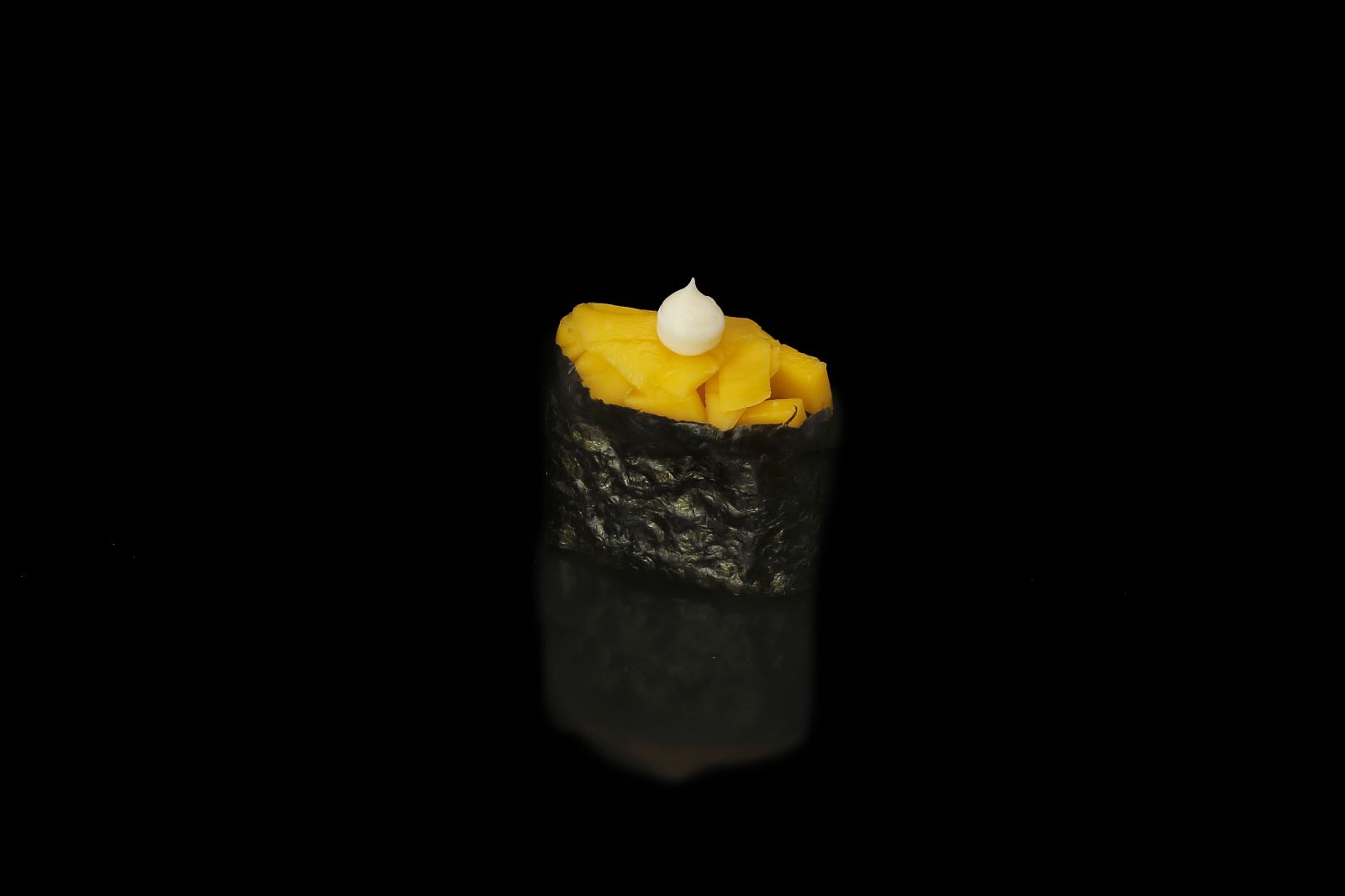 15. Mango gunkan